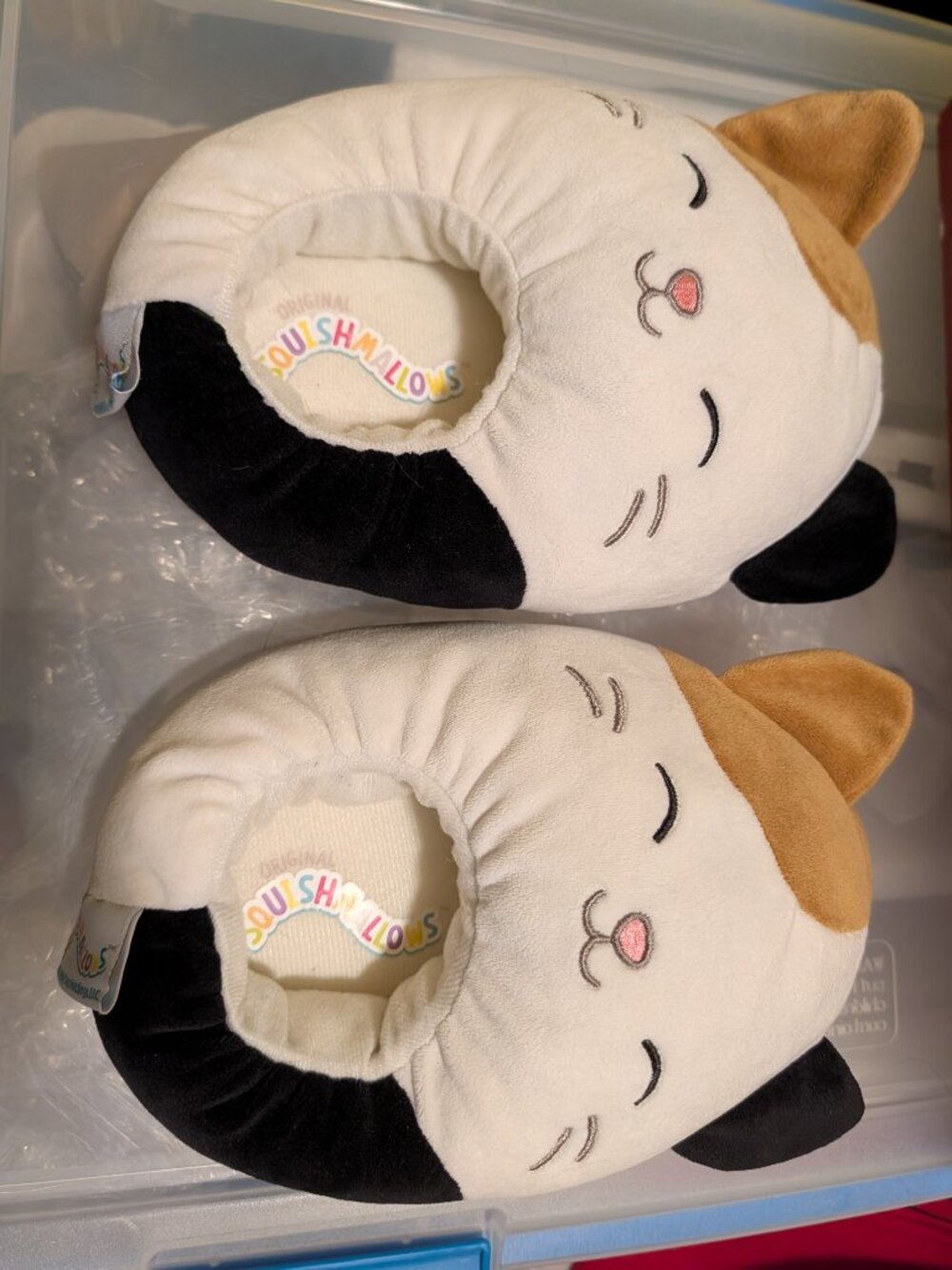 Squishmallow Cam the Cat Slippers Kids Medium (2-3) - Picture 2 of 8
